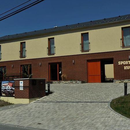 Sport Klub Hvozd Hotel Eksteriør billede